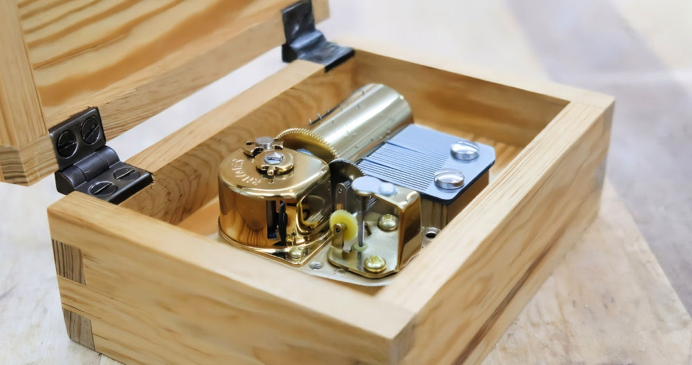How to Make a Music Box with Personalized Tunes